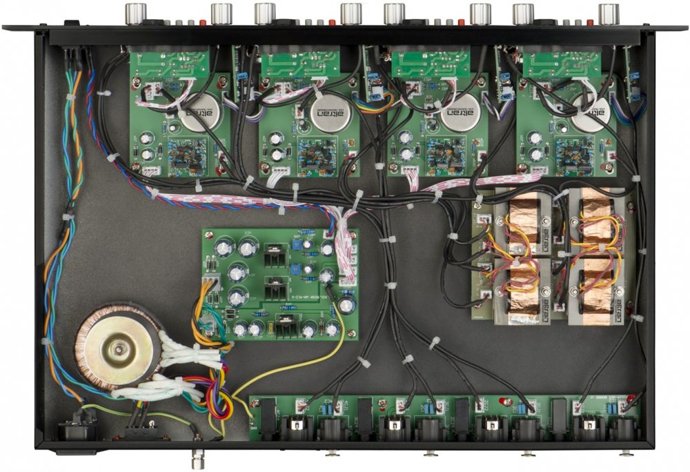 Warm Audio WA412