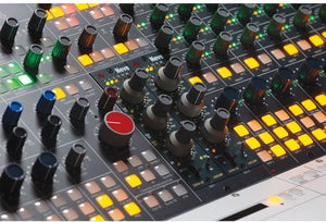 AMS Neve 8424