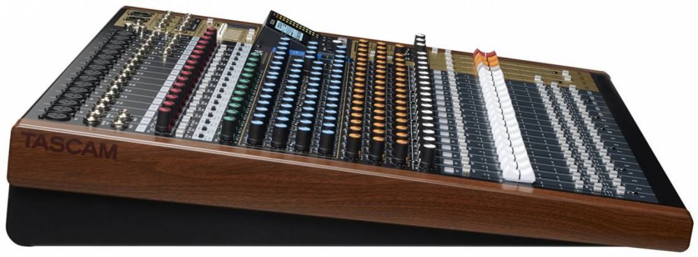 Tascam Model 24