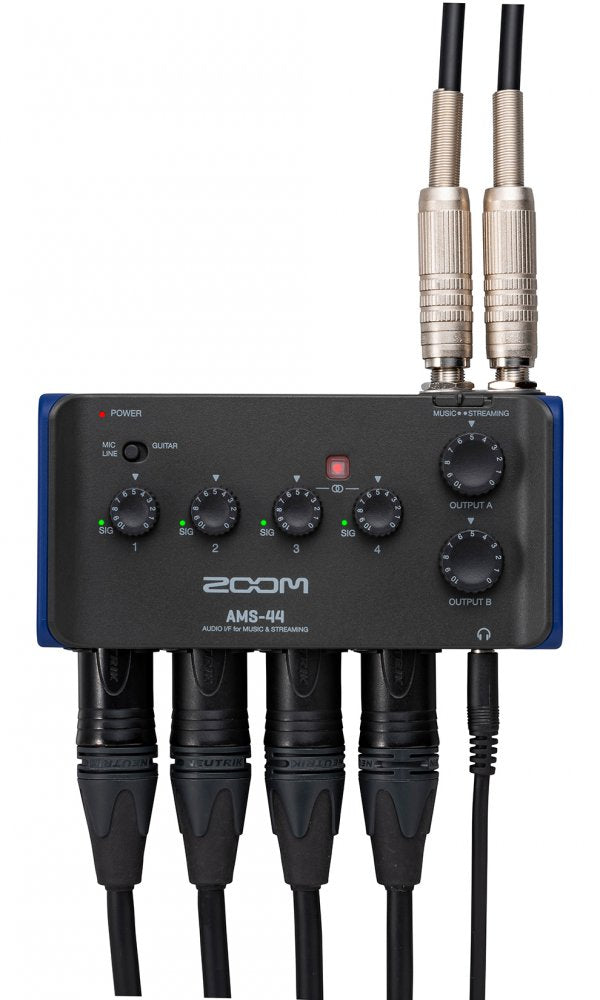 Zoom AMS-44