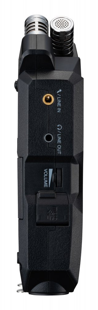 Zoom H4essential