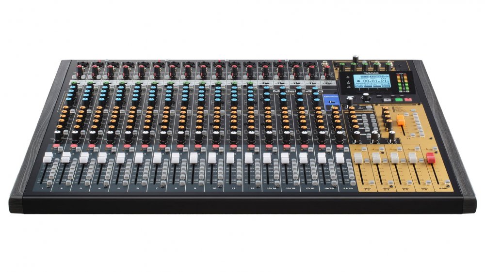 Tascam Model2400